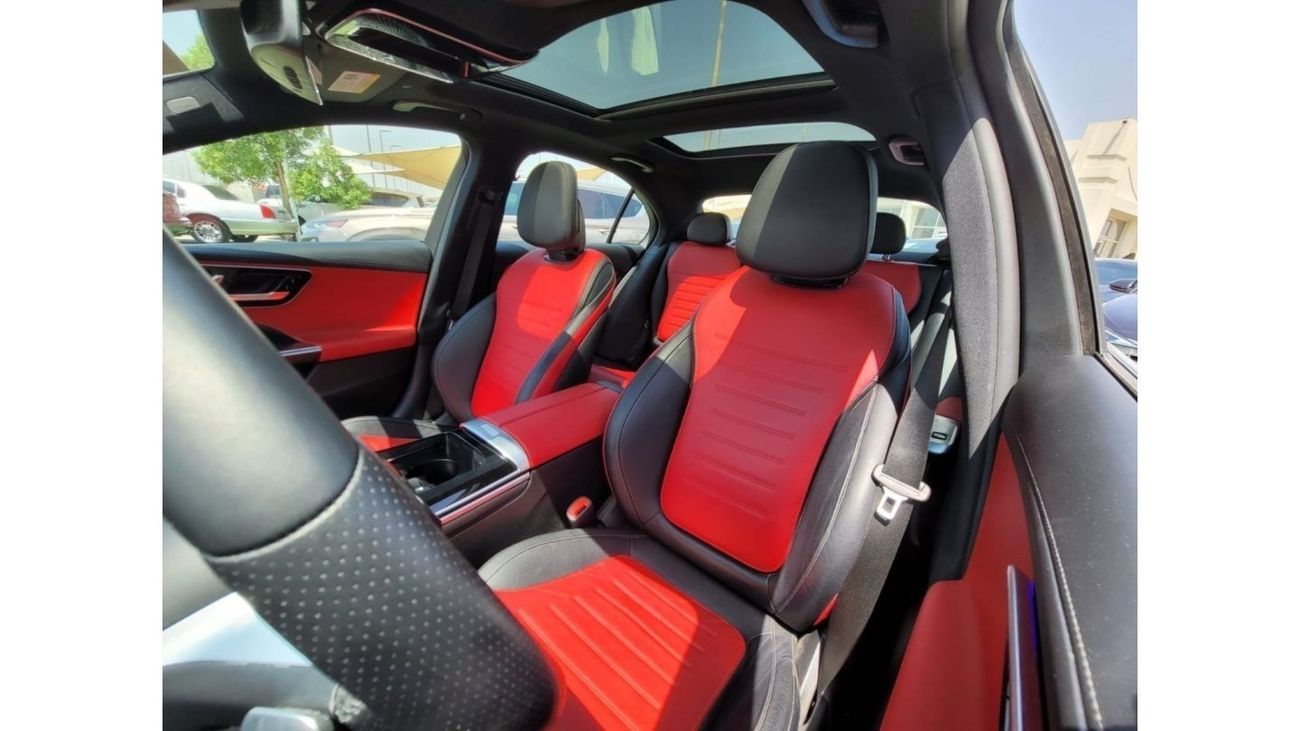 مرسيدس بنز C 300 2022 Mercedes-Benz C 300 Std (W205), 4dr Sedan, 2L 4cyl Petrol, Automatic, Rear Wheel Drive