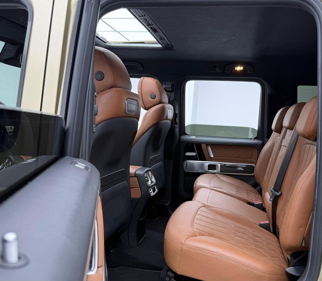 مرسيدس بنز G 63 AMG 2022 Mercedes Benz G63 AMG With Brabus Kit, 2027 Warranty + Service Pack, Excellent Condition, GCC