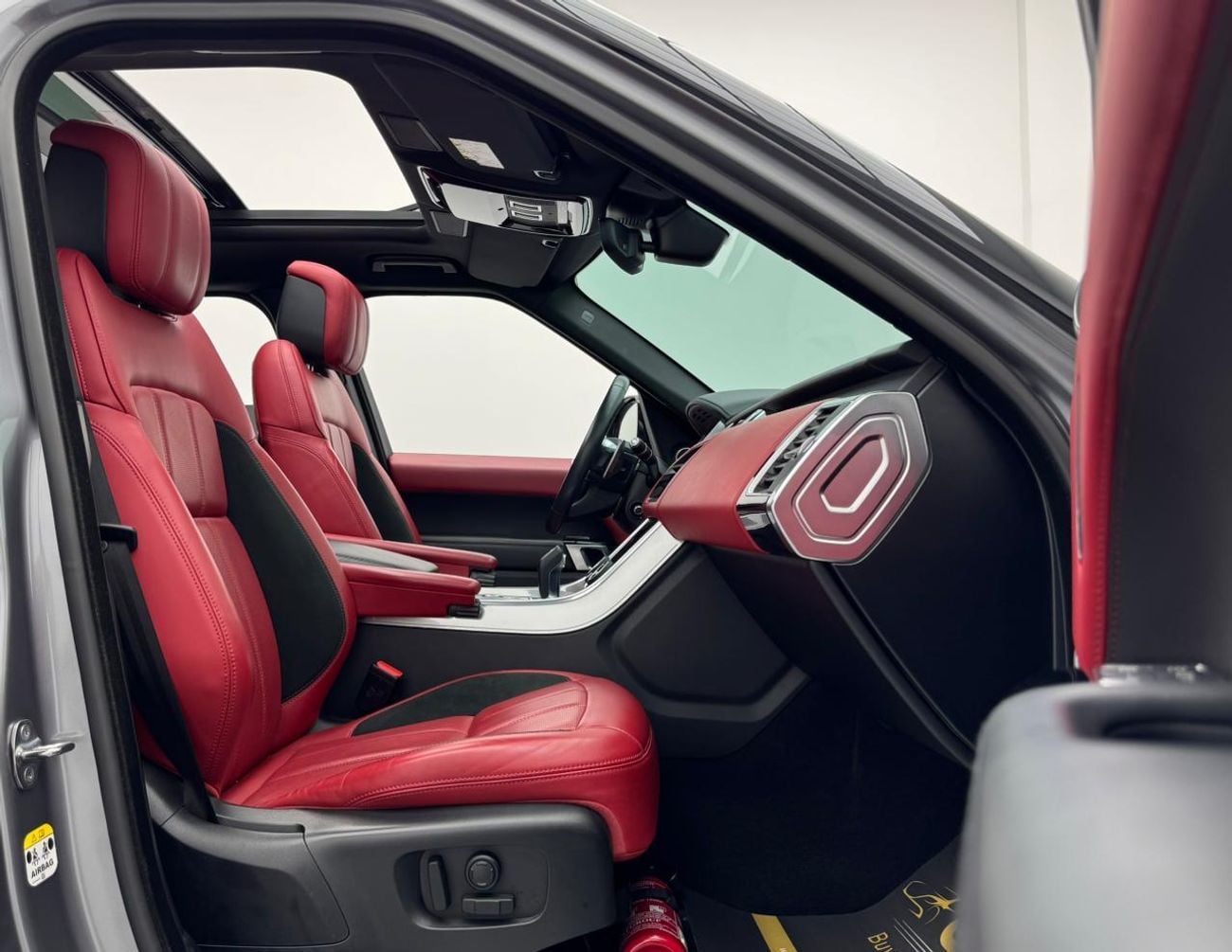 Land Rover Range Rover Sport HSE 3.0L (340 HP) 2021 Range Rover Sport HSE, March / 2026 Range Rover Warranty, May / 2026 Service