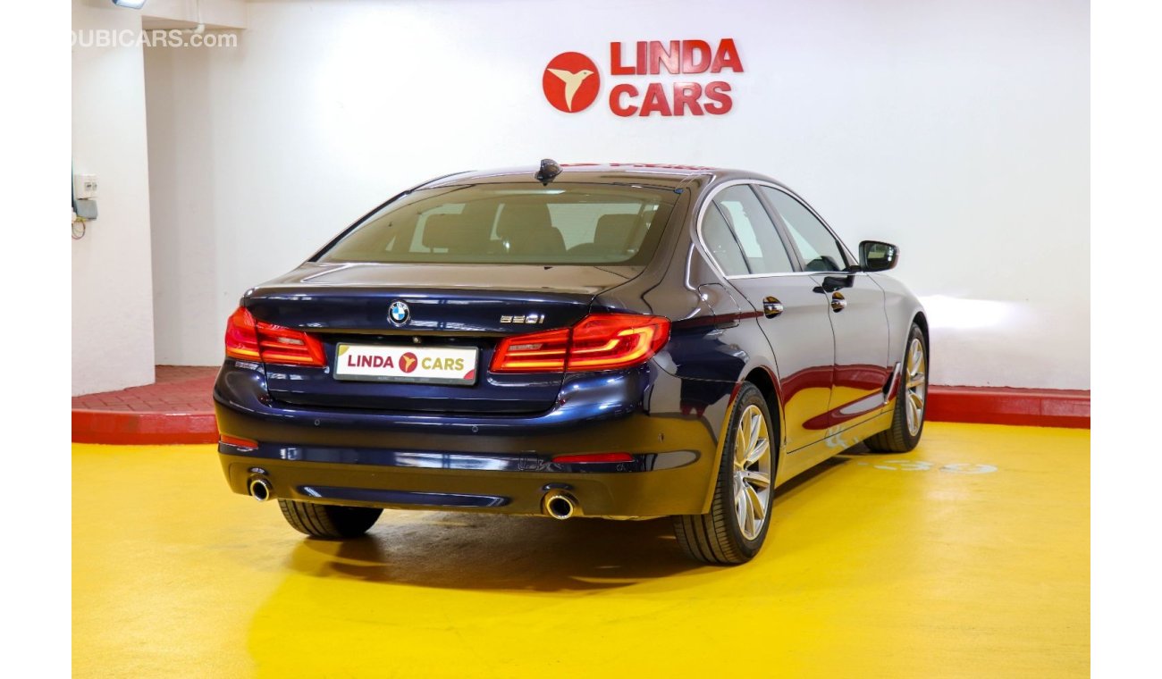 بي أم دبليو 520 BMW 520i Exclusive 2018 GCC under Agency Warranty with Flexible Down-Payment.