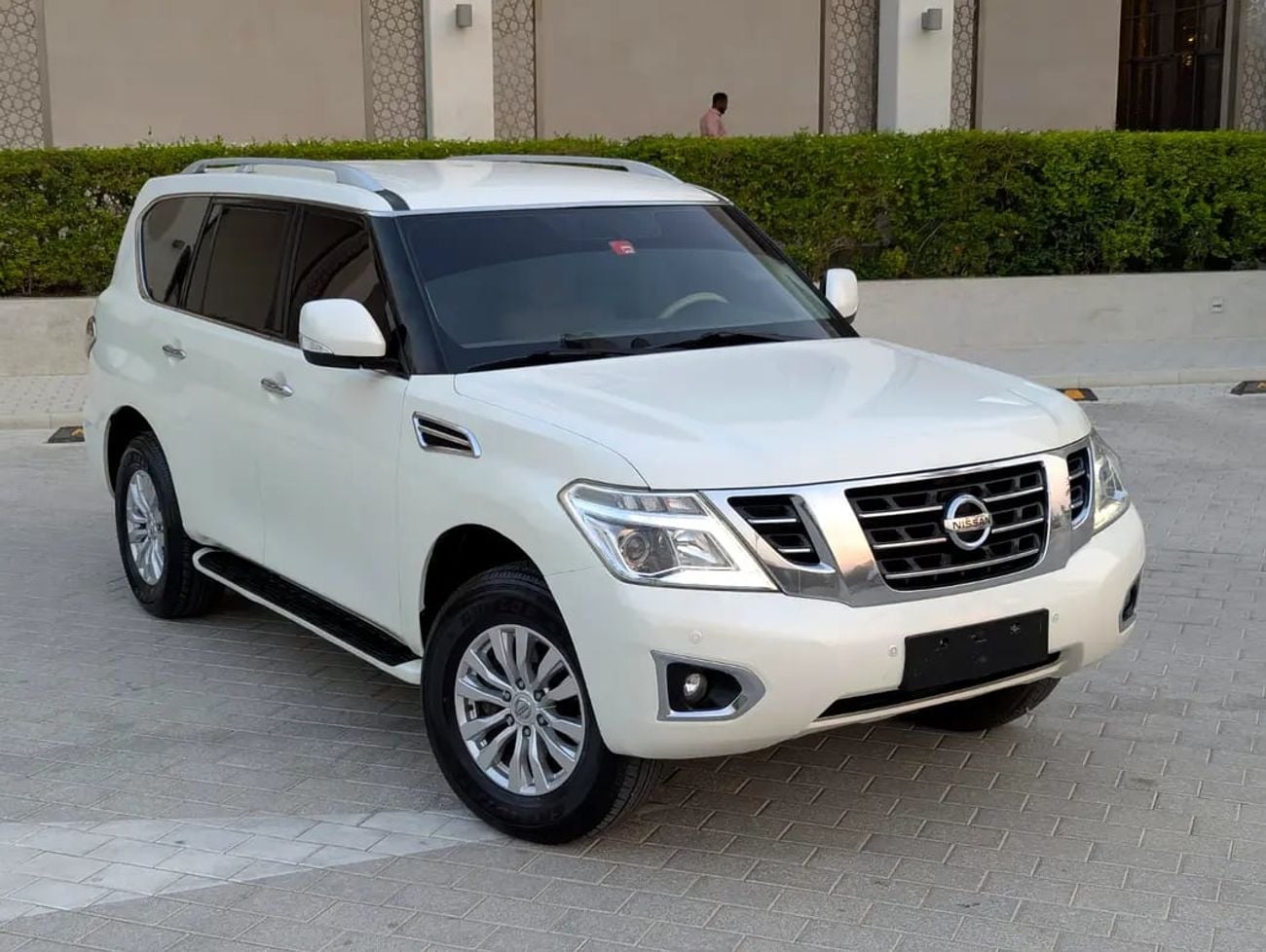 Nissan Patrol SE V6 4.0L GCC Specs Accident Free In Excellent Condition