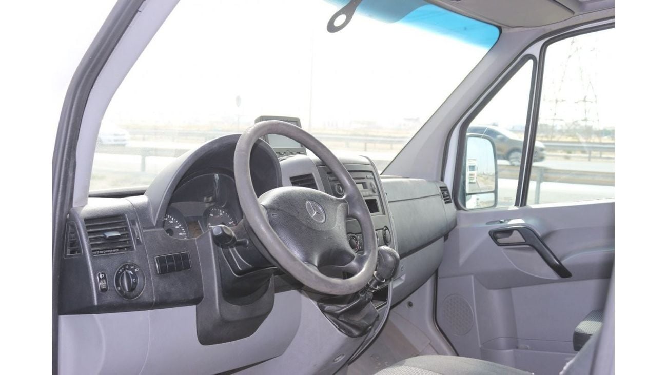Mercedes-Benz Sprinter MERCEDES SPRINTER DELIVERY VAN DIESEL MANUAL GEAR