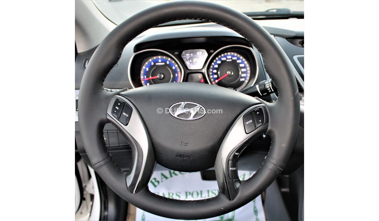 Hyundai Elantra Hyundai Elantra 2015 GCC 1.6 in excellent condition without accidents, very clean from inside and ou
