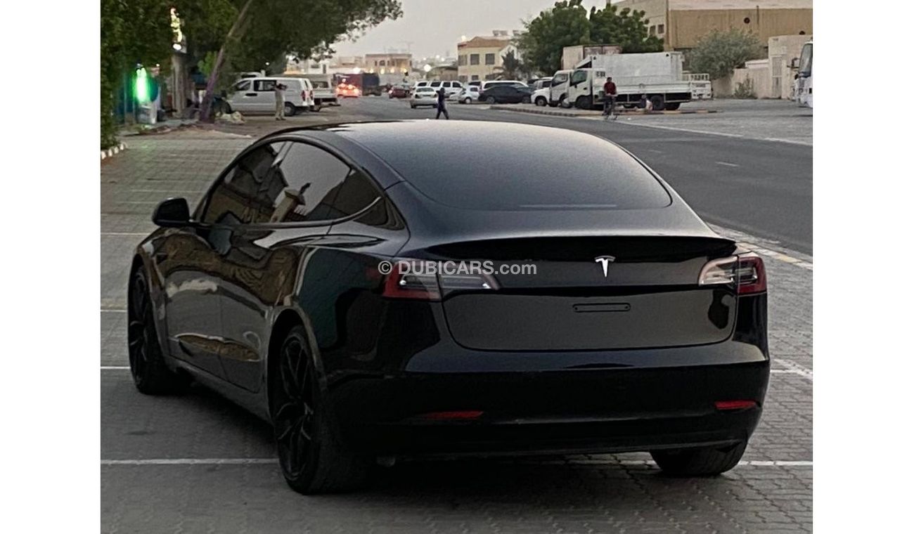 Tesla Model 3 Standard Plus ....….............................…..… Tesla Model 3 Standard Range Plus Model: 2021 W