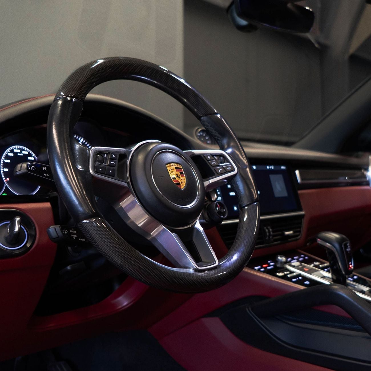 Porsche Cayenne AED 2,586 P.M • 0% Downpayment • Porsche Cayenne S • 1 Year Warranty