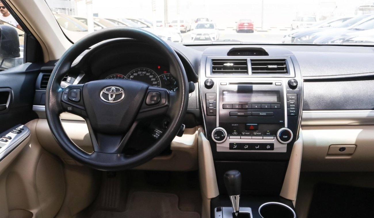 Toyota Camry S