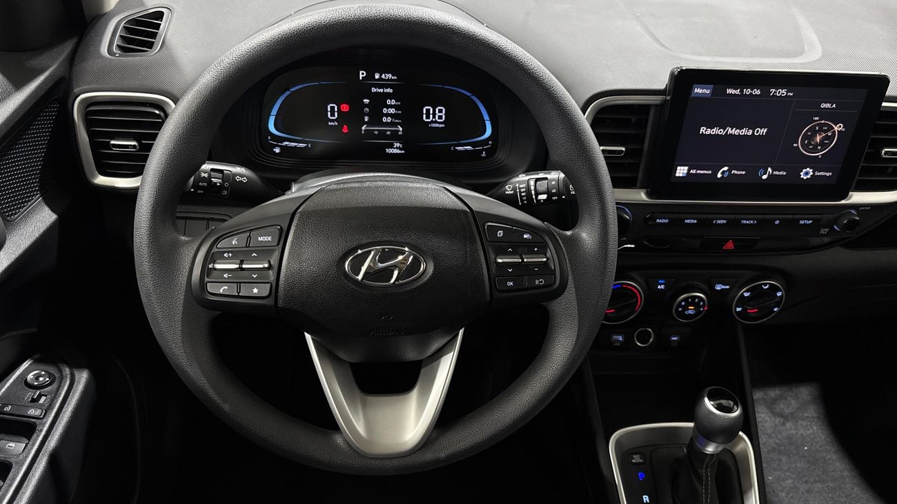 Hyundai Venue 2024 SMART | AED 665/Month | 0 DP | 30 Day Return | Warranty | Service History