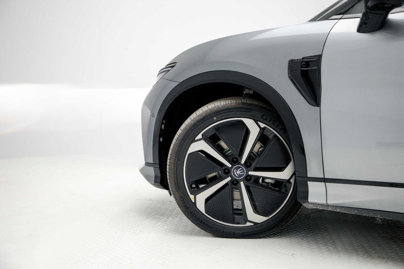 BYD Song L Excellent - Grey Inside Red | Export Only