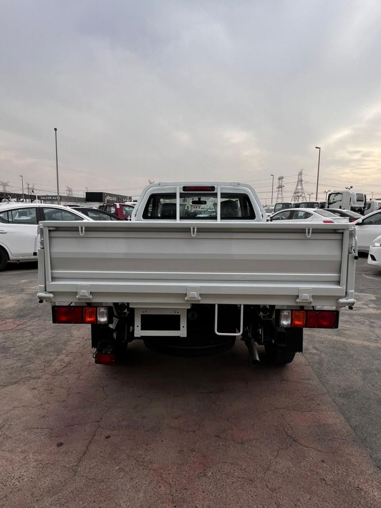 Isuzu D-MAX STD Isuzu D Max S/C 4X2 FLAT DECK RBA 26 MY