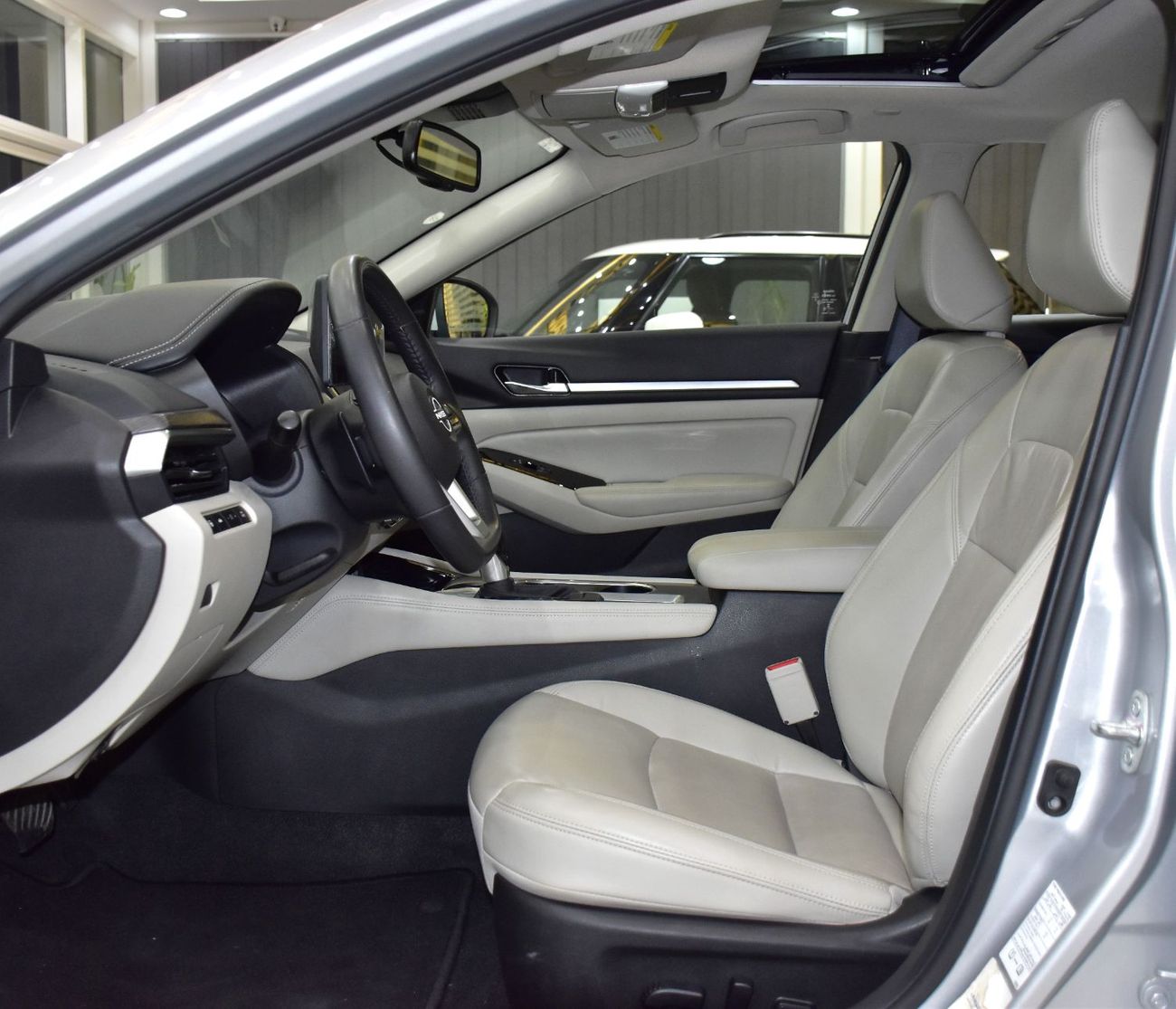 نيسان ألتيما EXCELLENT DEAL for our Nissan Altima SL ( 2024 Model ) in Silver Color GCC Specs