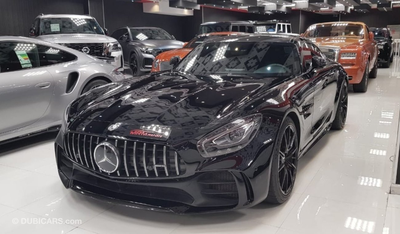 مرسيدس بنز AMG GT-R