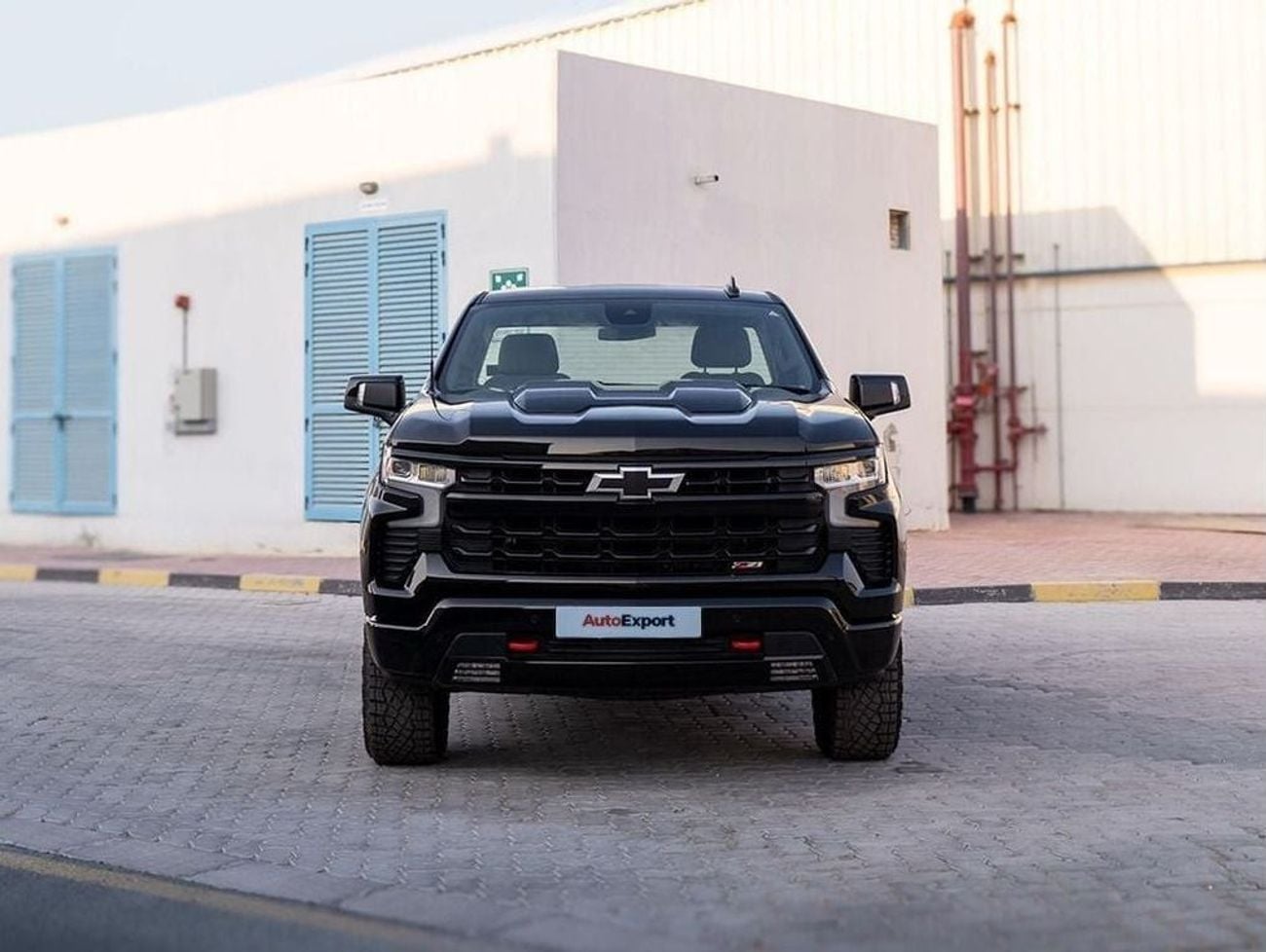 Chevrolet Silverado 1500 REG/CAB TRAILBOSS CLOTH Z71 Off Road in Right Hand Drive (EXPORT ONLY)