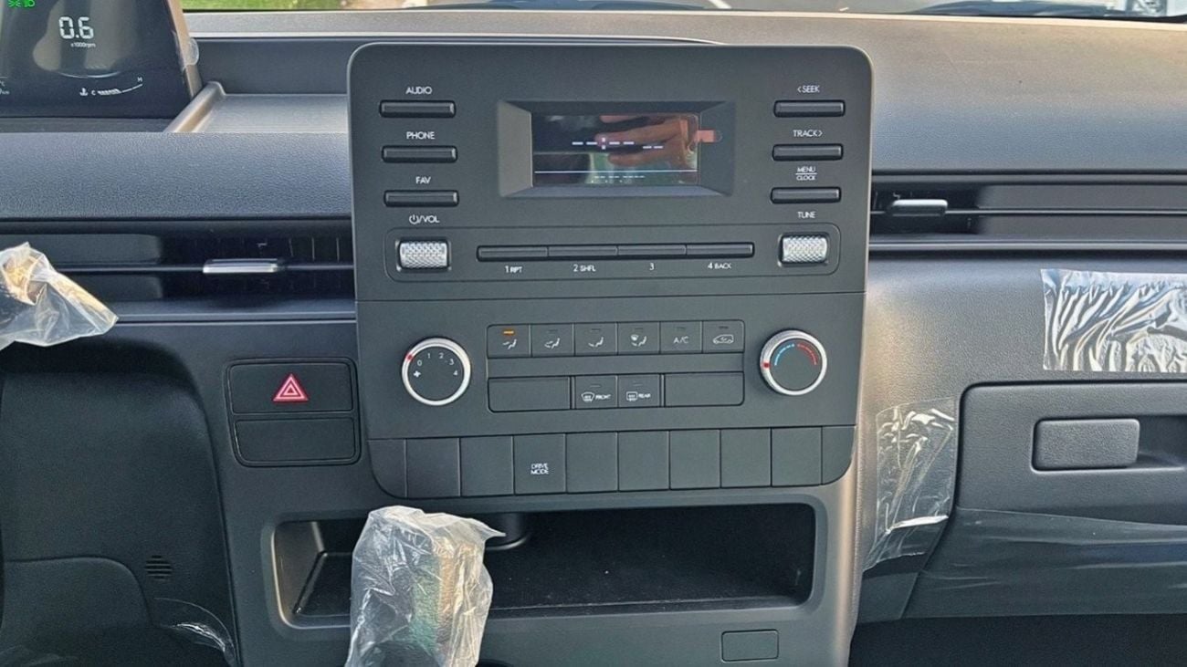 Hyundai Staria 3.5 L Cargo van Automatic