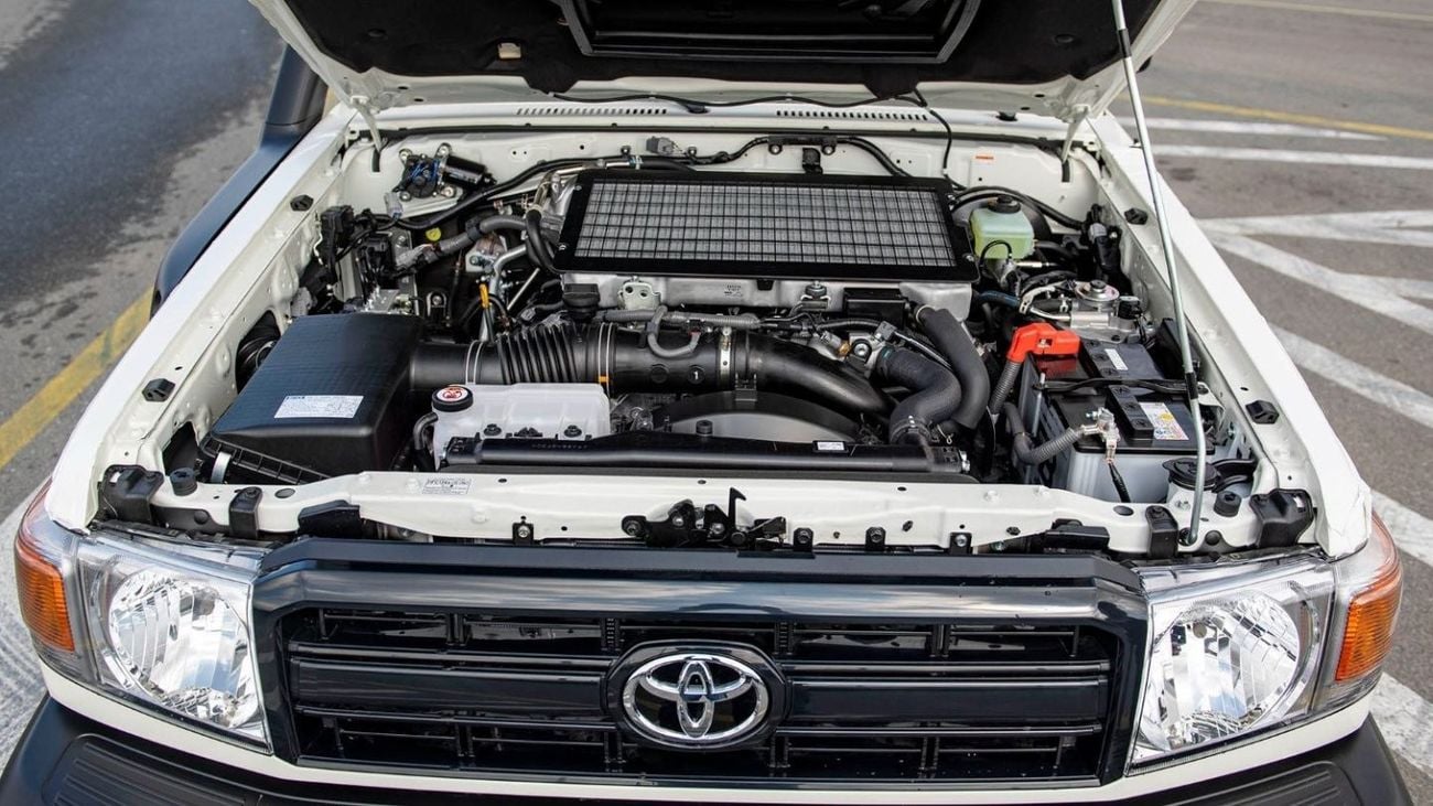 Toyota Land Cruiser 70 LAND CRUISER LC78 4.5L V8 DIESEL 3DOOR