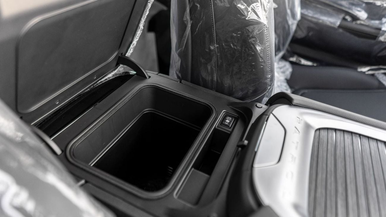 Nissan Patrol 2026 Nissan Patrol SE T2 3.8L AT Petrol (Gray-Black)