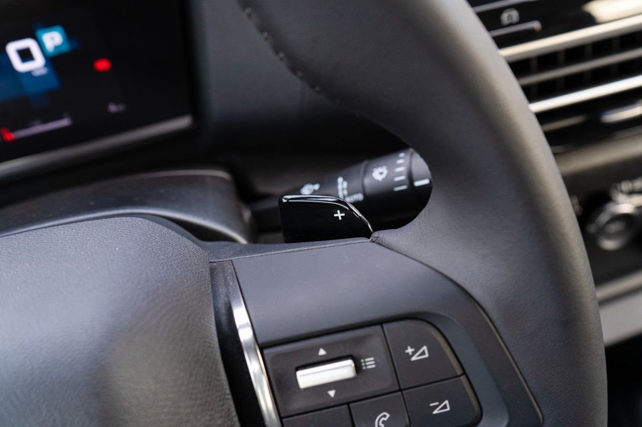 سيتروين C4 2025 Citroen C4 1.2L Turbo Petrol