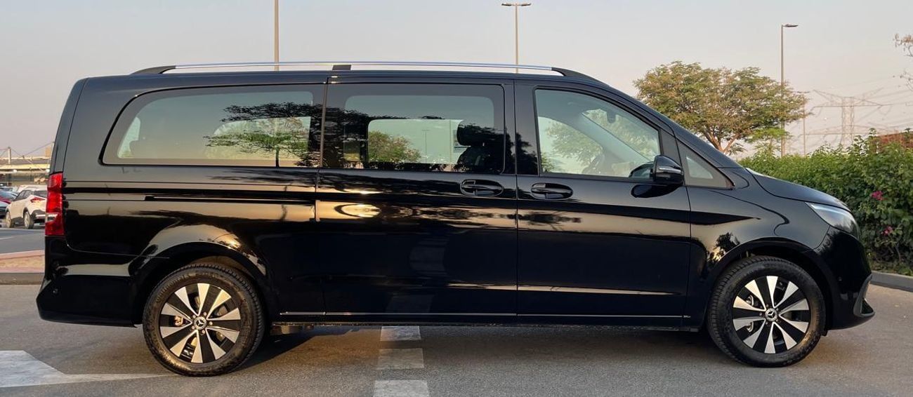 Mercedes-Benz V 300 5 years Warranty 2025 GCC