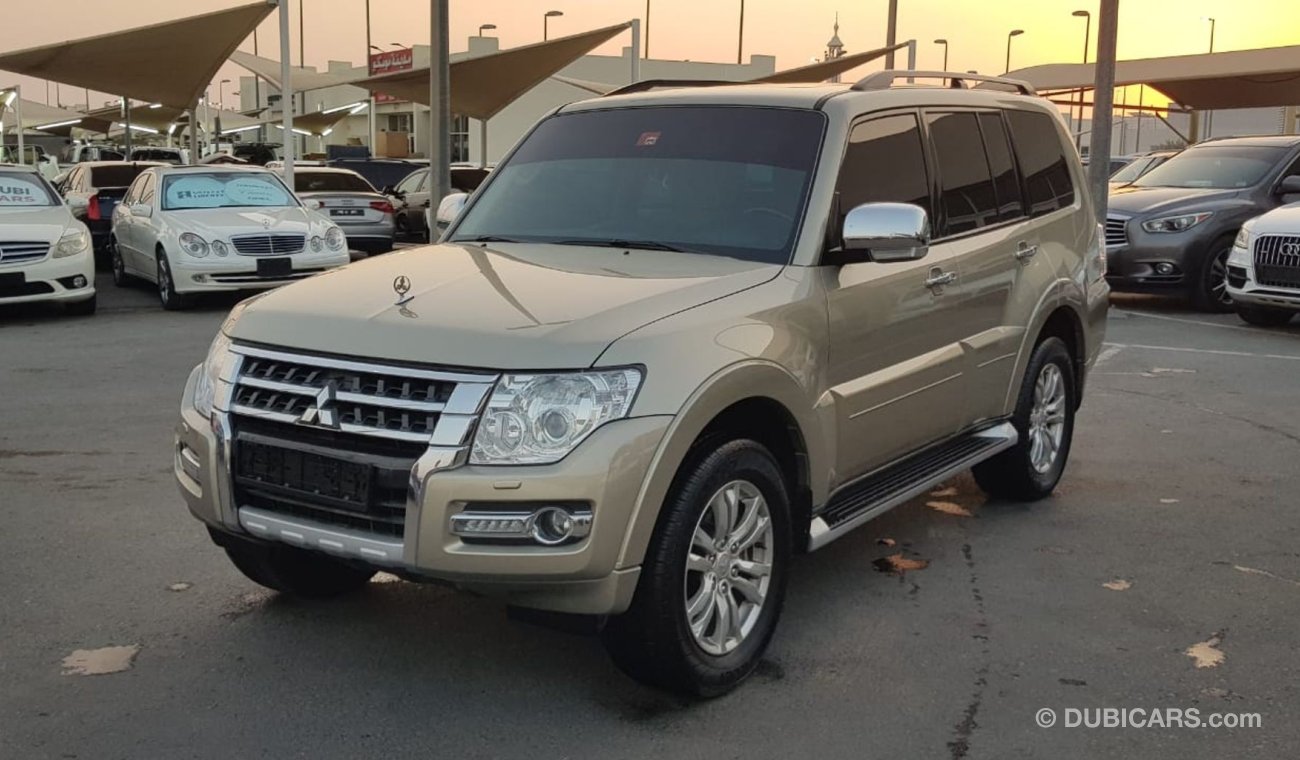 Mitsubishi Pajero Pajero model2017 GCC car prefect condition cruise control full option cruise control excellent sound