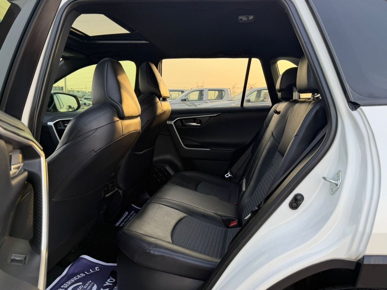 تويوتا راف ٤ 2019 TOYOTA RAV4 XSE Hybrid 4x4 2.5L