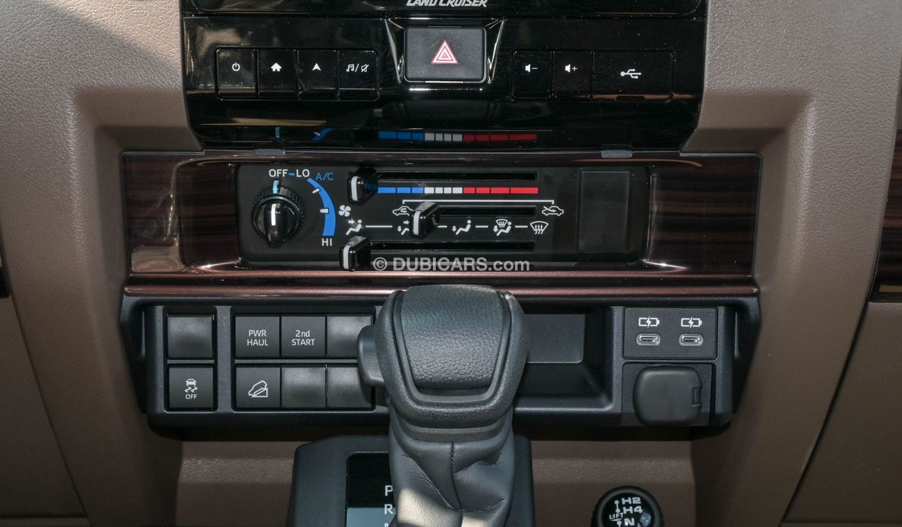 Toyota Land Cruiser Pick Up LC79 DC 4.0L YM 2025 Full Option