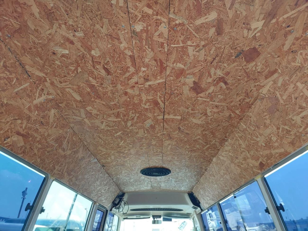 تويوتا كوستر (RAMADAN OFFER) TOYOTA COASTER BUS RHD 1998 MODEL 3.4 L DIESEL MANUAL(PM01254)