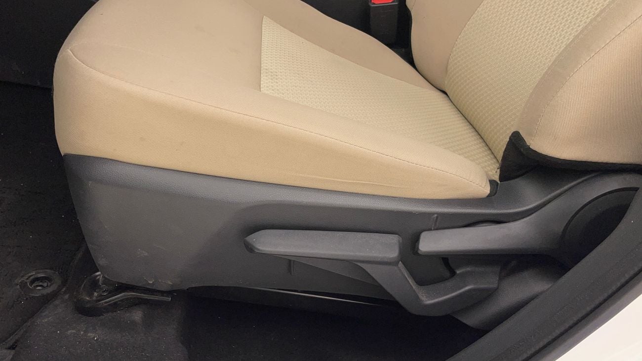 تويوتا يارس E 1.5 | بدون دفعة مقدمة | اختبار القيادة في المنزل