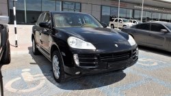 Porsche Cayenne S S GCC LOW MILLAGE STILL IN VERY GOOD CONDITION