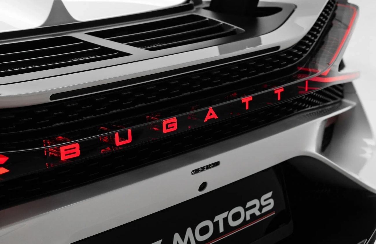 بوغاتي ميسترال W16 رودستر 8.0L W16 Quad-Turbocharged Engine