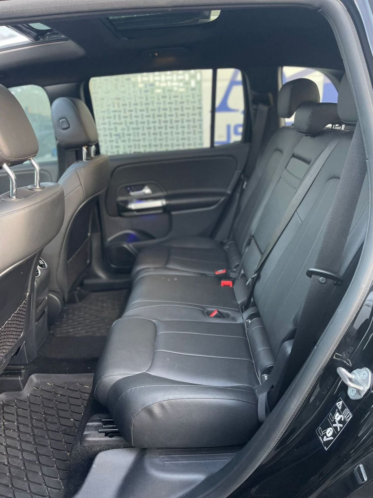 مرسيدس بنز GLB 250 4MATIC
