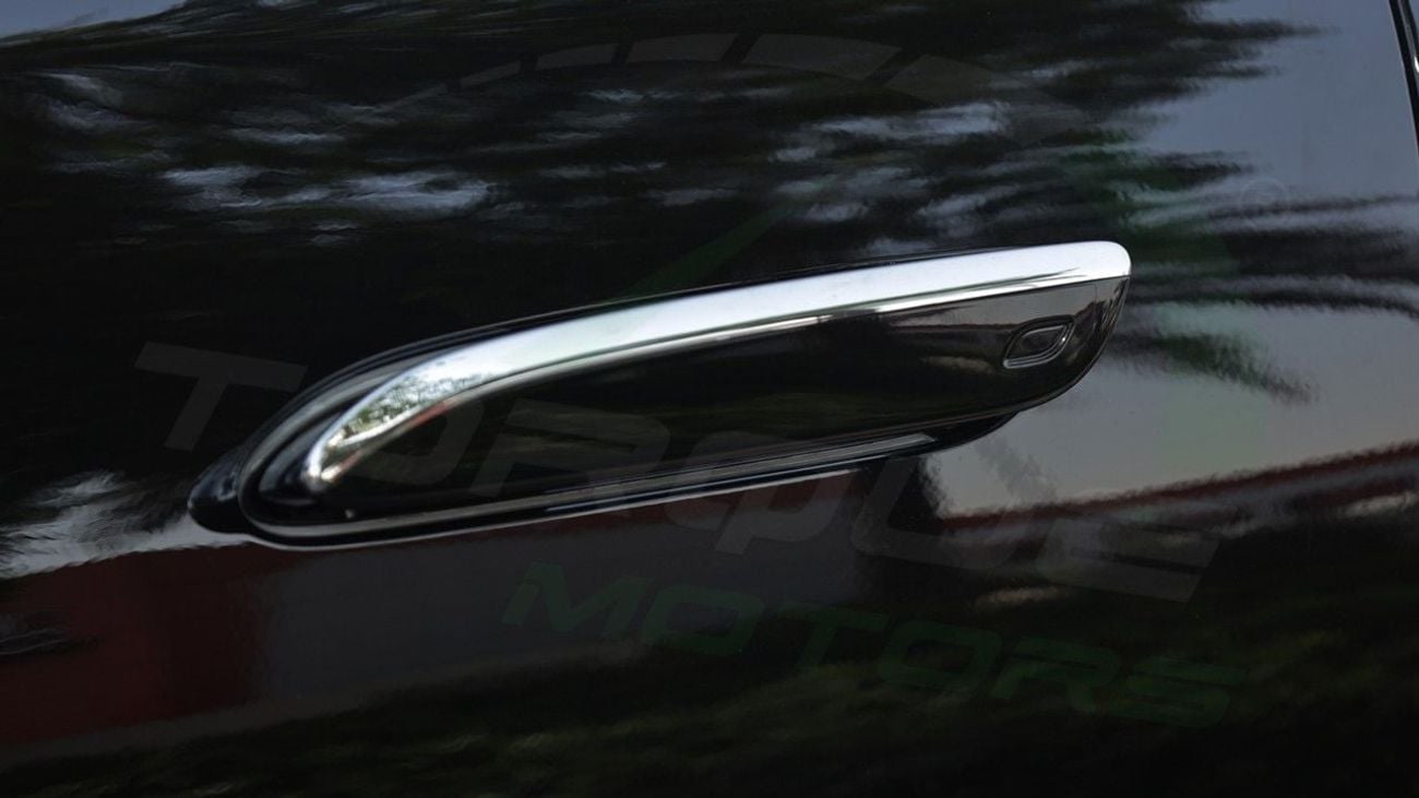 Mercedes-Benz E200 ( Only For Export ) 2025 MERCEDES-BENZ E 200 Avantgarde EQ Boost 2.0L RWD BRAND NEW