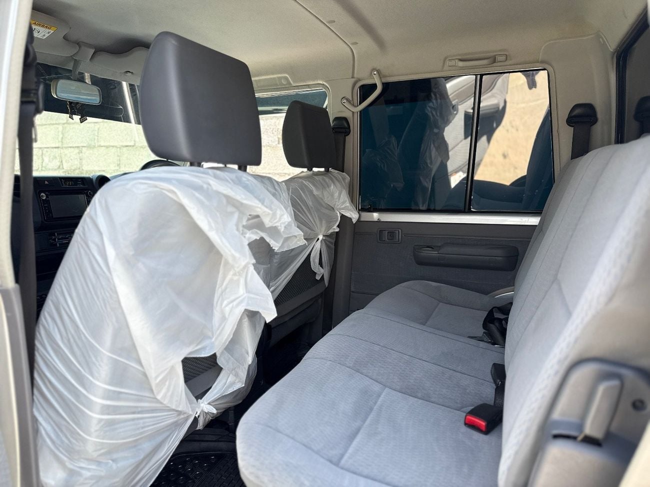 تويوتا لاند كروزر بيك آب Double Cabin 4.5L