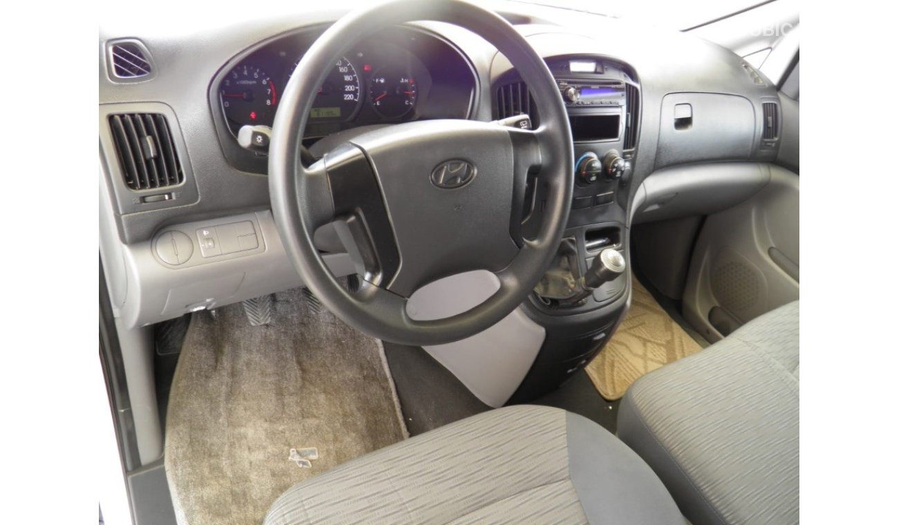 Hyundai H-1 2013 van ref #329