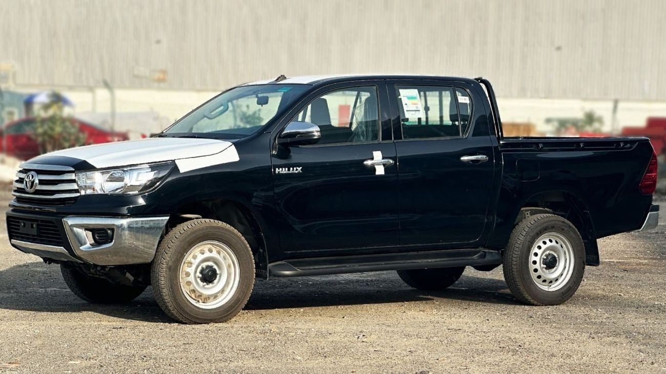 Toyota Hilux GL Toyota Hilux 2.7 petrol Manuel 2025 basic option four wheels
