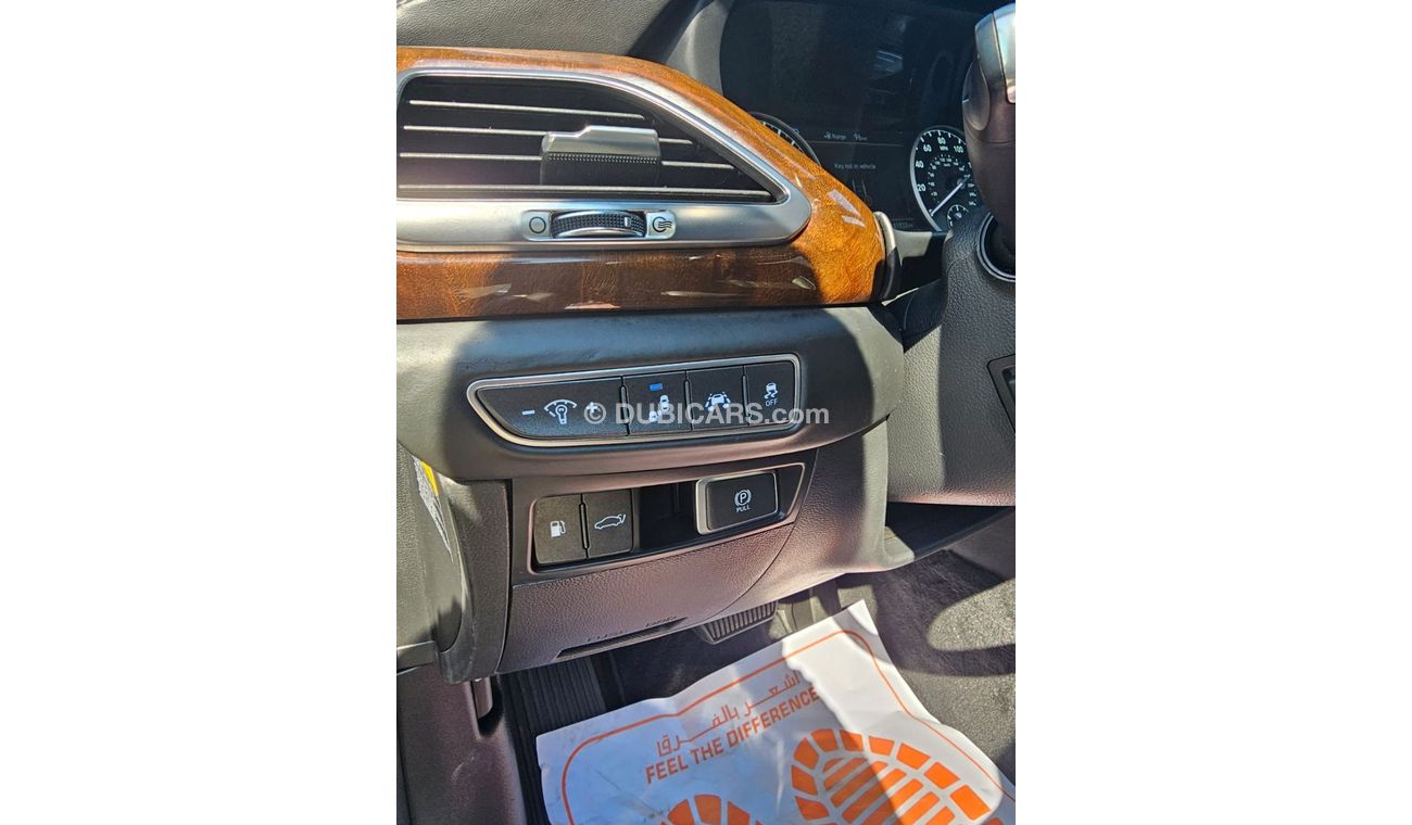 Genesis G90 Platinum