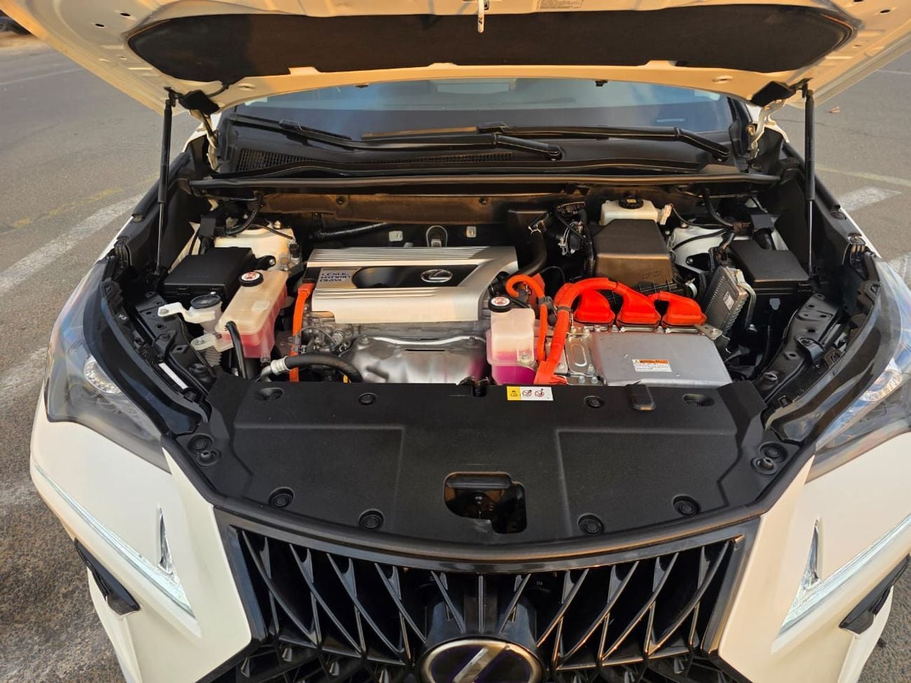 لكزس NX350h NX300 Hybrid