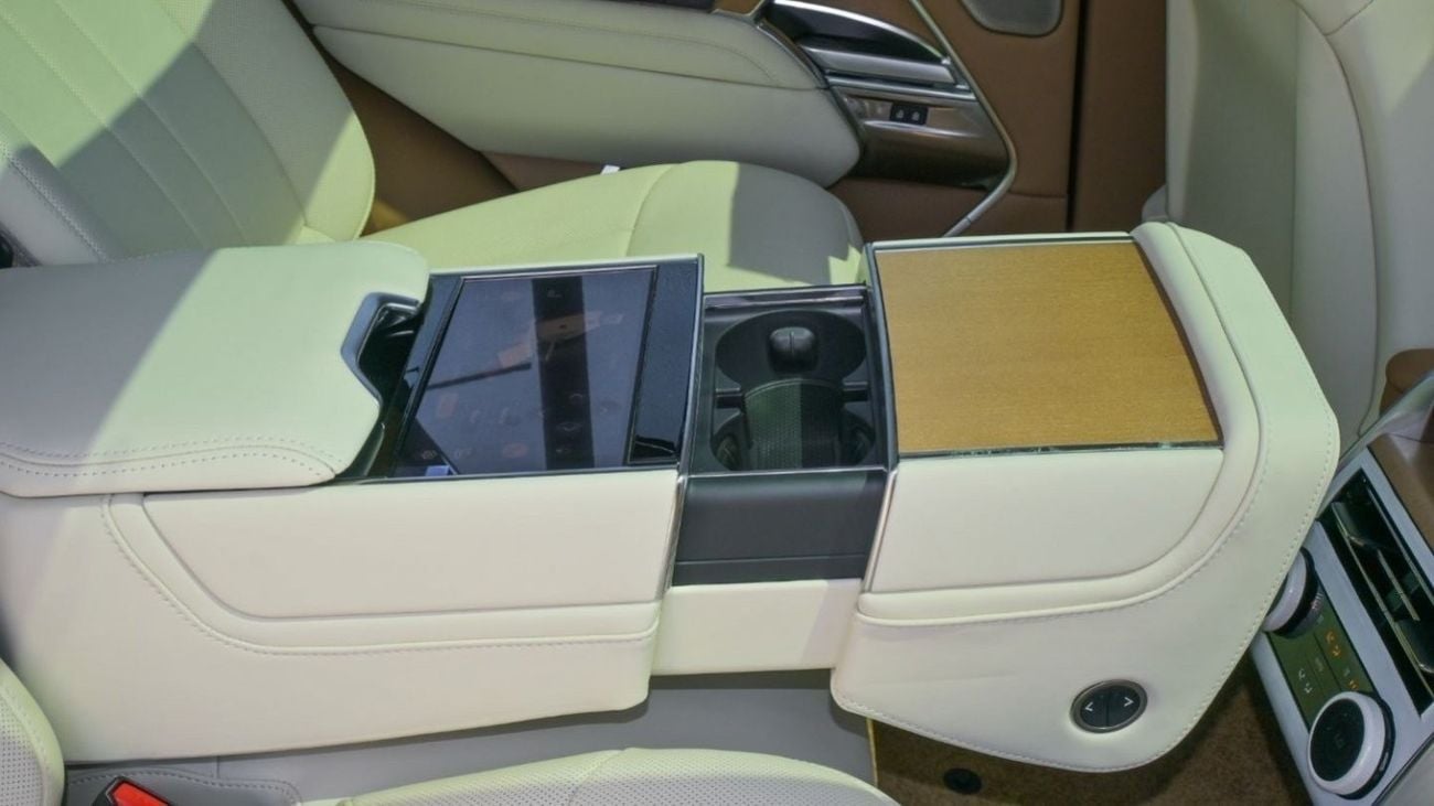 Land Rover Range Rover Range Rover SV Autobiography P615 | Gold Edition | Pilot Seats & Rear entertainments | 2024 Brand Ne