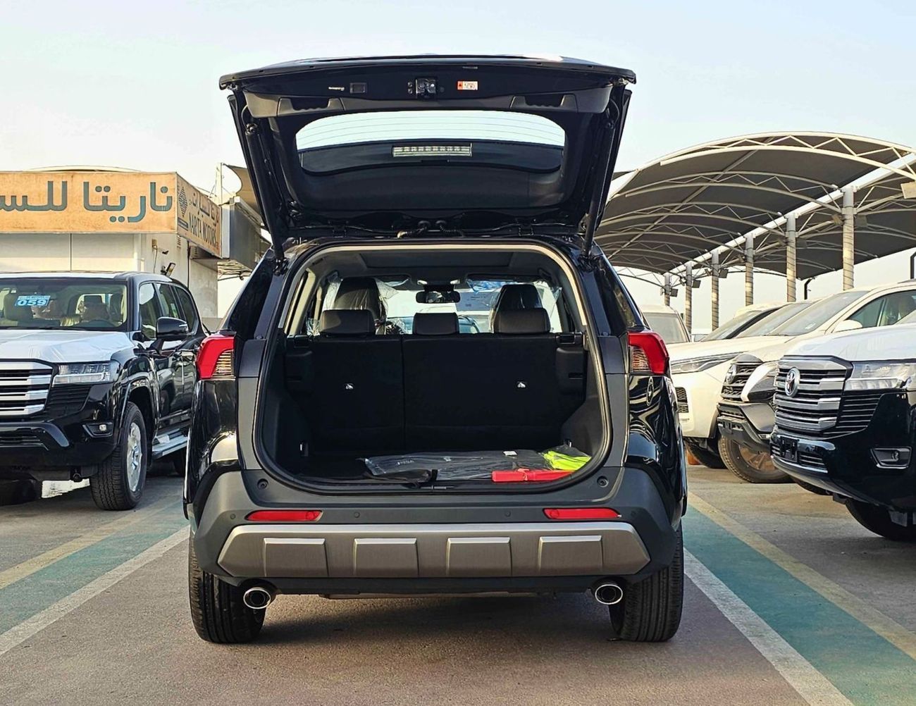 تويوتا راف ٤ STYLE PLUS /  2.0L Petrol / 360* Cameras With Panoramic Roof / FULL OPTION (CODE # STYLE PLUS)