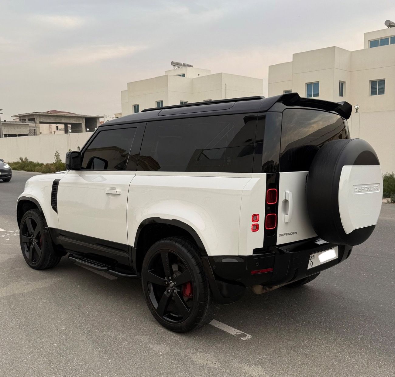 Land Rover Defender 90 SE P300 2.0L