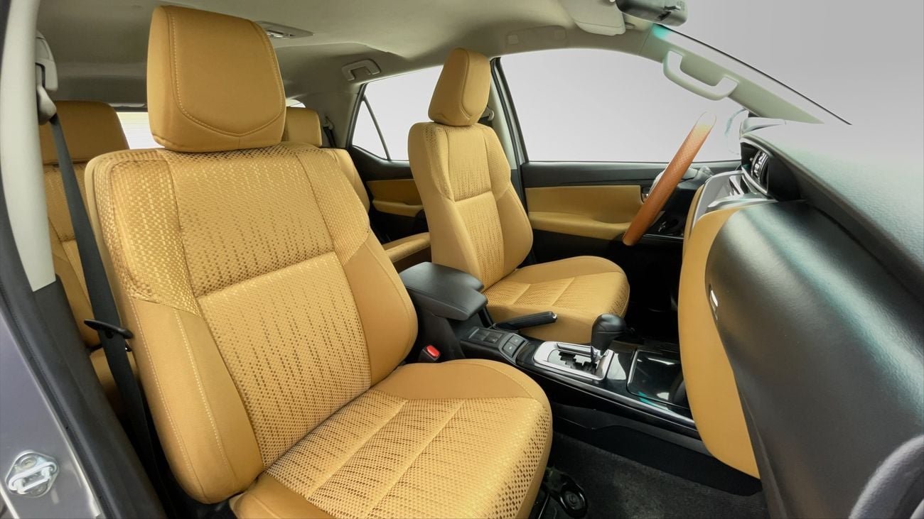 تويوتا فورتونر EXR 2.7 | بدون دفعة مقدمة | اختبار القيادة في المنزل