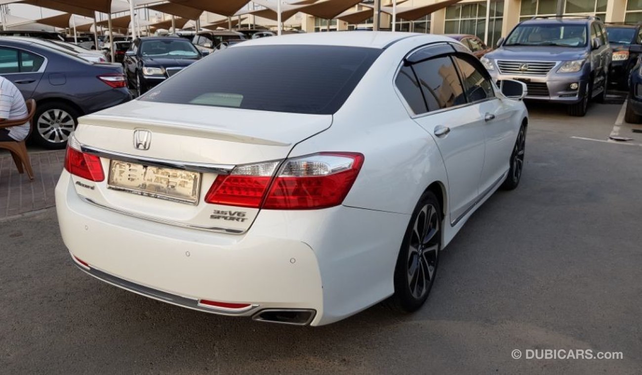 Honda Accord 2016 model Gulf dpecs 3.5ltr Full options Sport edition