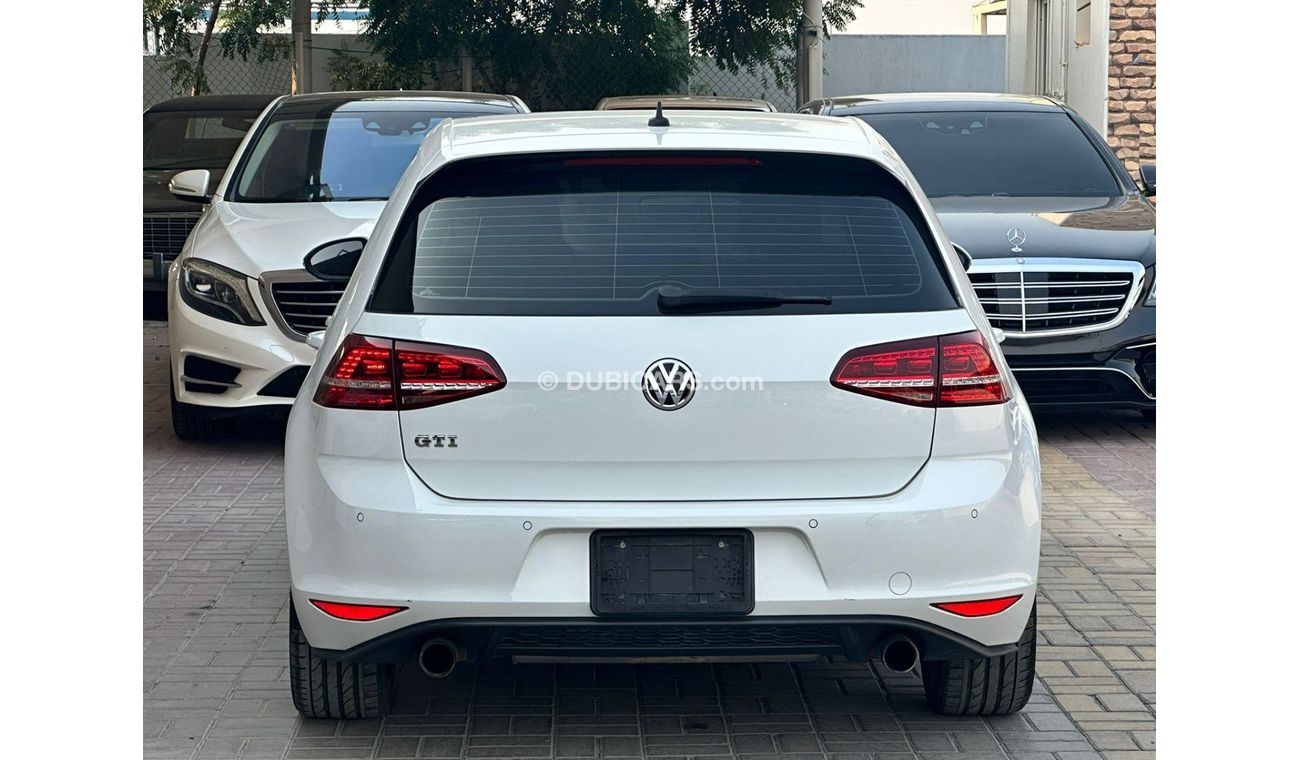 فولكس واجن جولف GTI P2 فولكس واجن جولف جي تي اي