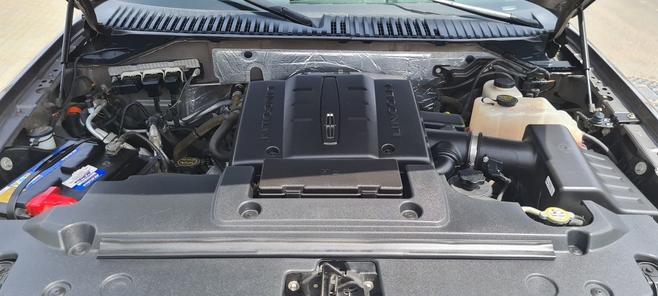 Lincoln Navigator L 5.4L RWD