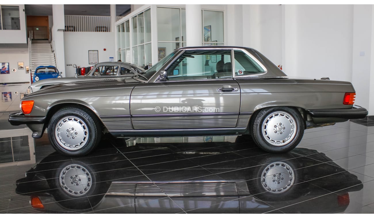 Mercedes-Benz 560 SL