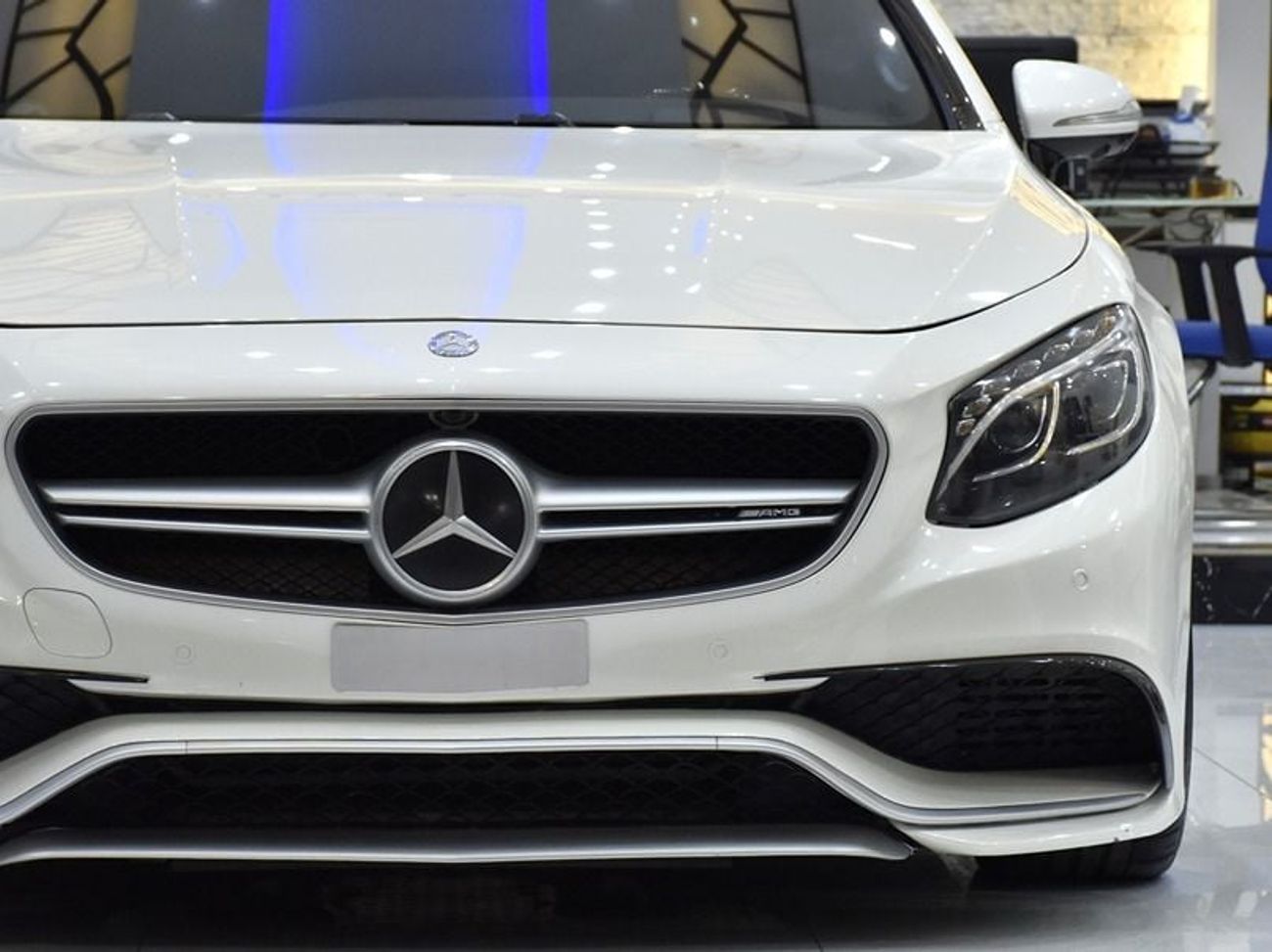Mercedes-Benz S 63 AMG Coupe EXCELLENT DEAL for our Mercedes Benz S63 AMG ( 2016 Model ) in White Color Canadian Specs