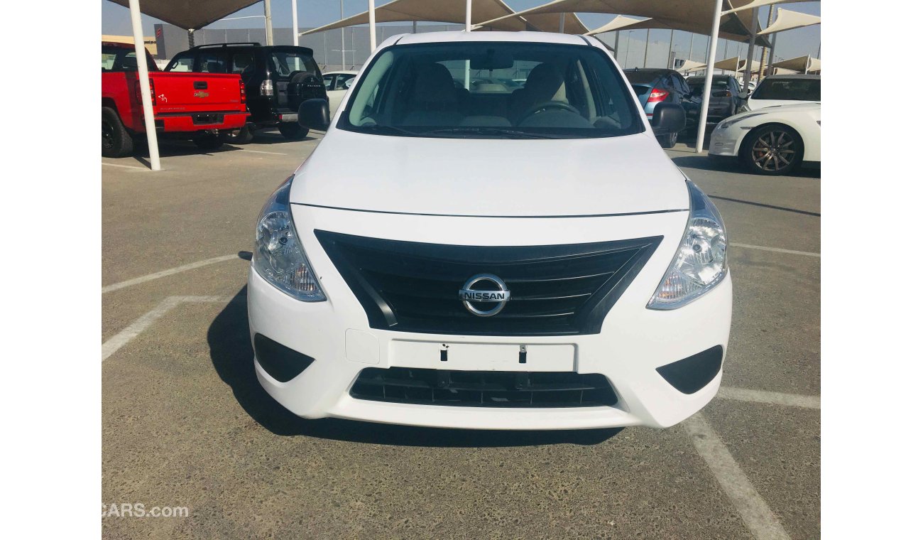 Nissan Sunny سياره نظيفه جدا بدون حوادث بحالة الوكاله