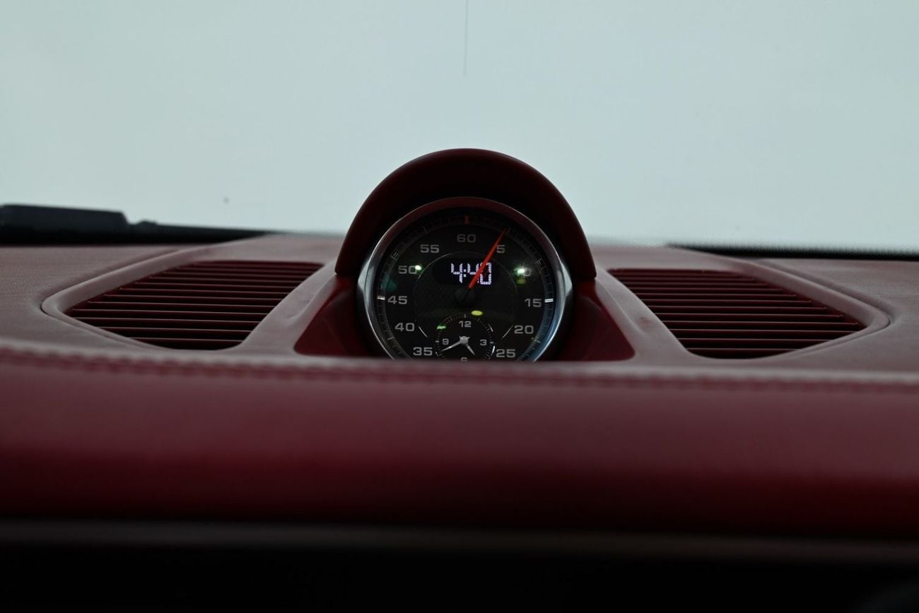 Porsche 911 TURBO 2014 Porsche 911 Turbo, Porsche Service History, Excellent Condition, GCC