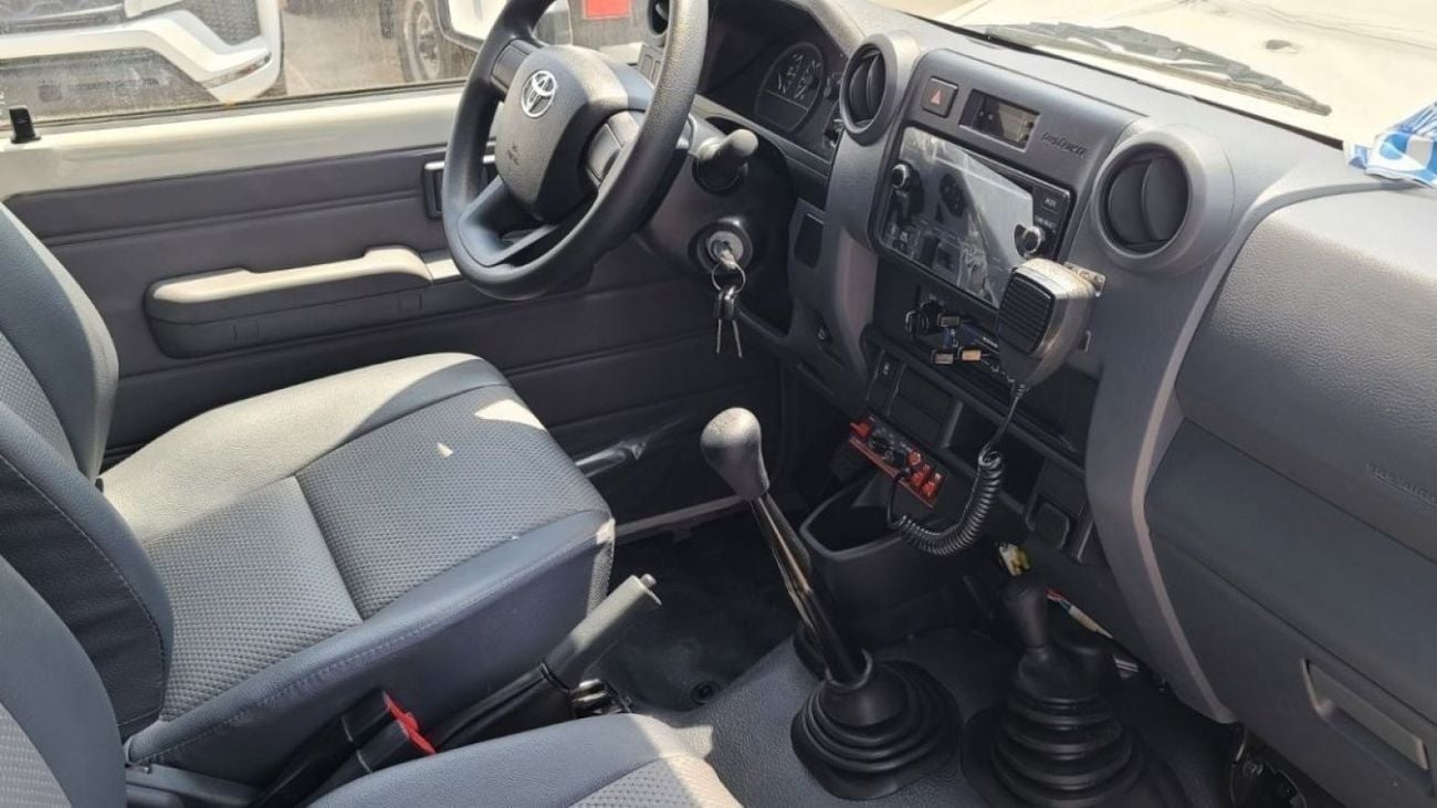 Toyota Land Cruiser 70 HT S- DLX 2026 TOYOTA LC78 2.8L DSL MT HIGHROOF AMBULANCE HT