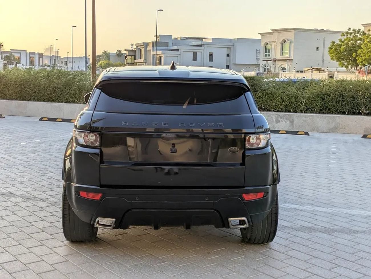 لاند روفر رانج روفر إيفوك SE US Premium Condition Clean Well Maintained Luxury SUV