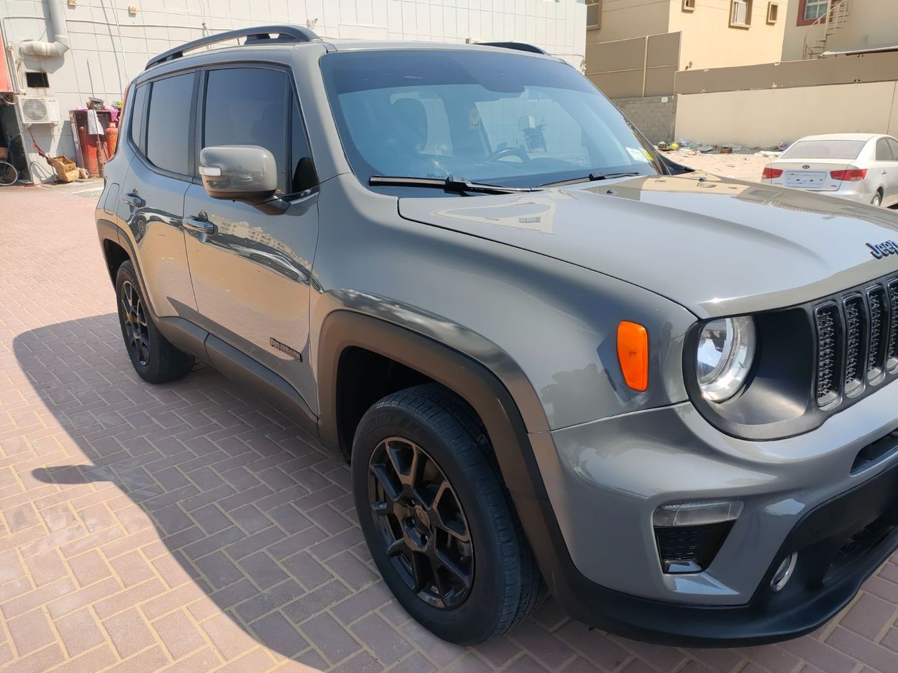 جيب رينيجيد Limited 2.4L