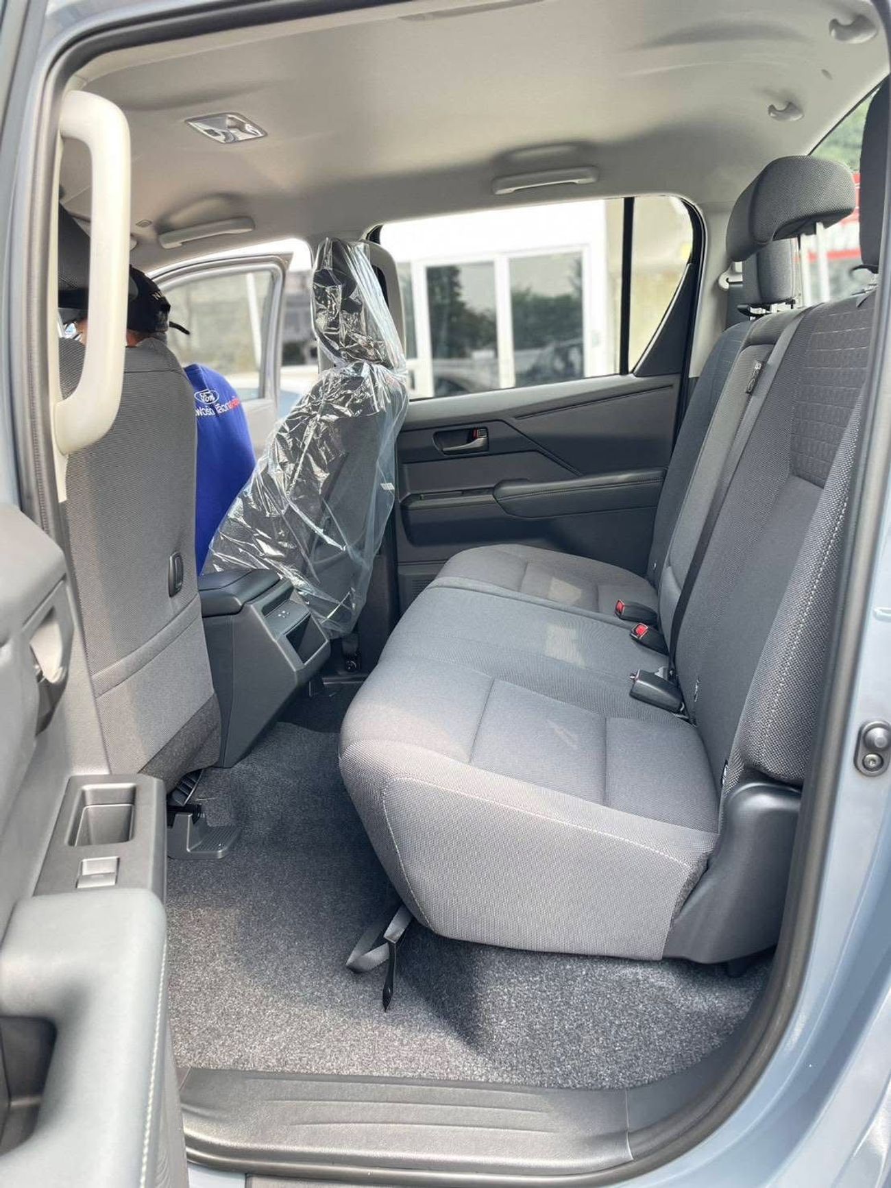 تويوتا هيلوكس Toyota travo manual gear RHD diesel engine